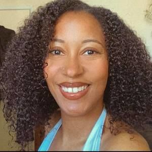 Meet your Posher, Loryn